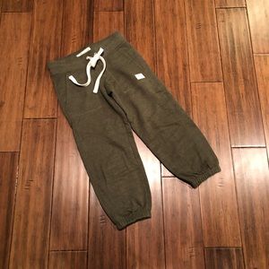 Aeropostale Capri joggers w/drawstring